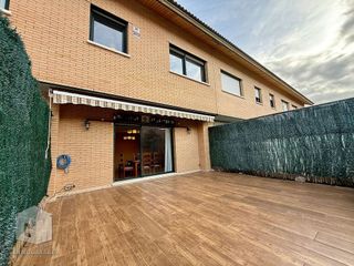 Casa adosada en venta en Casarrubios del Monte pueblo en Casarrubios del Monte