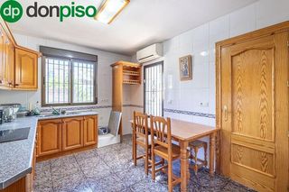 Chalet en venta en Ogíjares