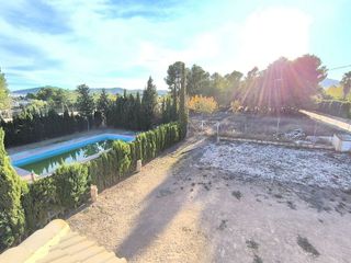 Chalet en venta en Yecla