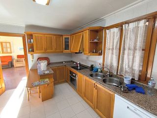 Chalet en venta en Yecla