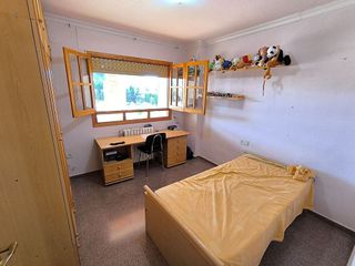 Chalet en venta en Yecla