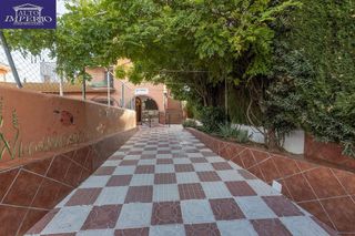 Chalet en venta en Ogíjares