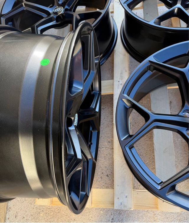 Llantas BGG 21” Model 2 5x112 RSQ3/RSQ8