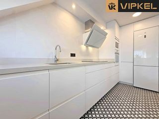 Piso en venta en Cuatro Caminos - Plaza de la Cubela en Coruña (A)