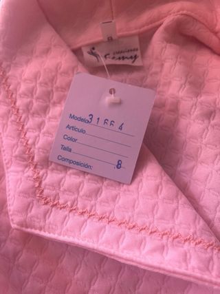 Bata rosa acolchada fina, sin estrenar