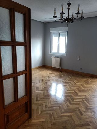 Piso en venta en Pumarín en Gijón