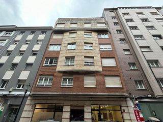 Piso en venta en La Arena en Gijón