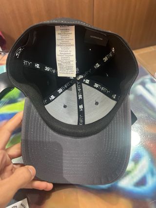 Gorra Oakley Tinfoil Talla M/L Negra y Gris