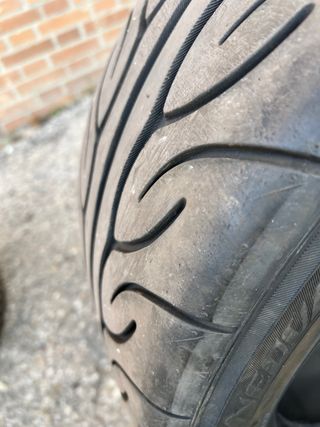 Neova AD08 235/45 R17 94W