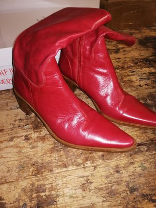 Stivali Rossi Tacco Legno Punta