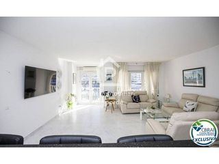 Piso en venta en Empuriabrava en Castelló d´Empúries