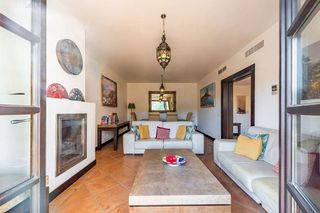 Casa pareada en venta en Benahavís