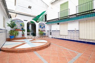 Chalet en venta en Lucena