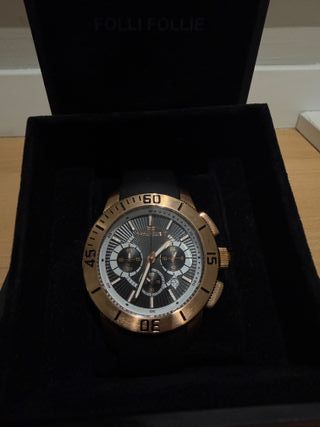 Reloj Folli Follie Dorado con Caja