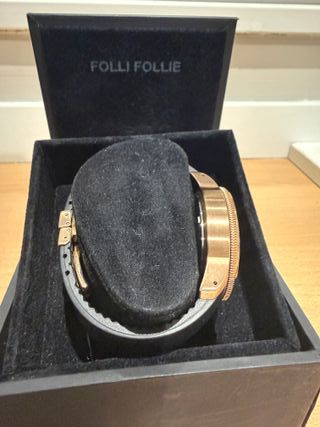 Reloj Folli Follie Dorado con Caja