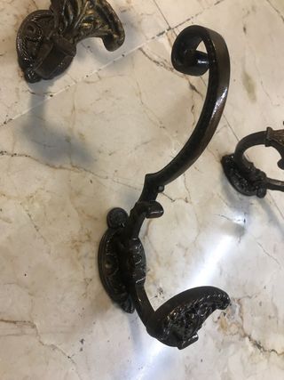 Lote 4 percheros latón estilo clásico