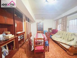 Piso en venta en Benicalap en Valencia