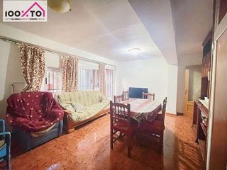 Piso en venta en Benicalap en Valencia