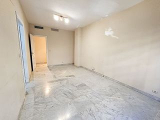Piso en venta en La Buhaira en Sevilla