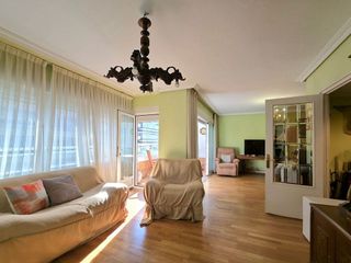 Piso en venta en Ensanche - Diputación en Alicante