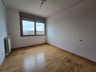 Piso en venta en Cascajos - Piqueras en Logroño