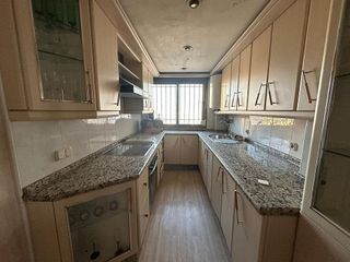 Piso en venta en Tres Huertas - El Torrejón - El Cerezo en Sevilla