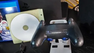 PS4 Slim 1TB + 13 Juegos