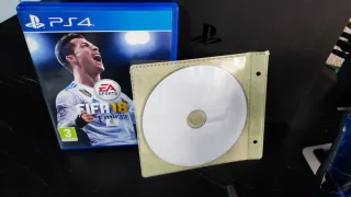 PS4 Slim 1TB + 13 Juegos