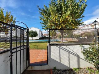 Casa adosada en venta en Els Pavos en Blanes