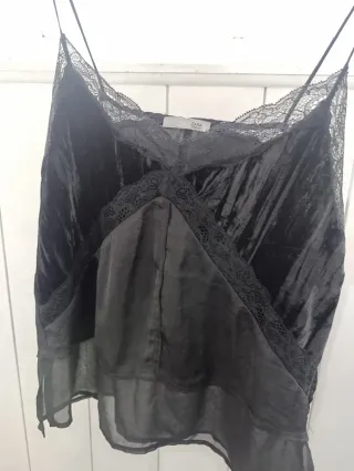 Top fiesta negro encaje terciopelo