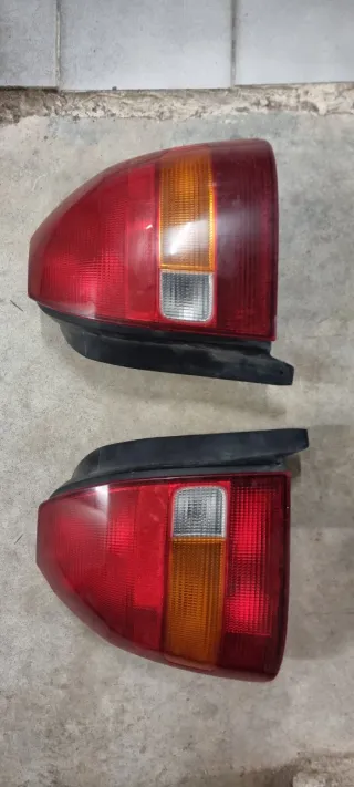 Pilotos traseros Honda Civic EK