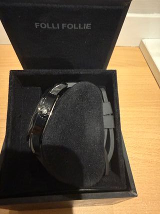 Reloj Folli Follie Negro y Amarillo