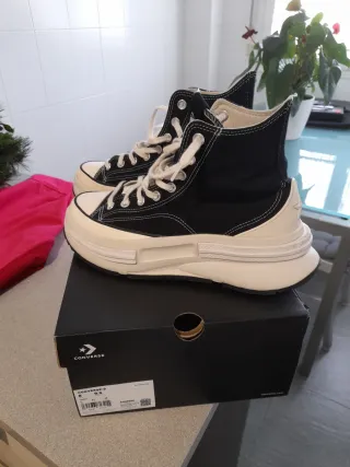 Converse 41 Negras y Blancas