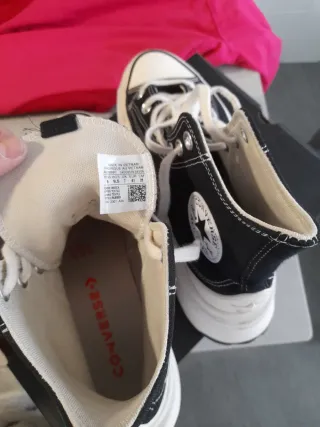 Converse 41 Negras y Blancas