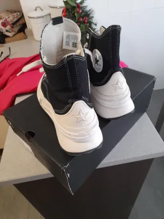 Converse 41 Negras y Blancas