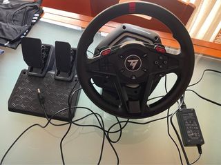 Volante Thrustmaster per PS4/PS5