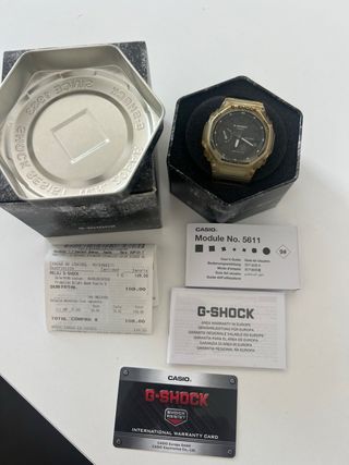 Reloj G-SHOCK MG2100 transparente
