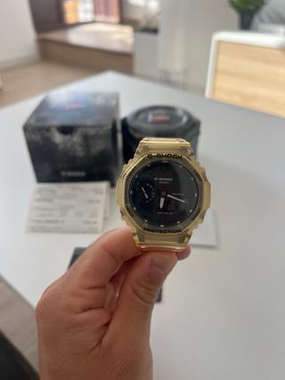 Reloj G-SHOCK MG2100 transparente