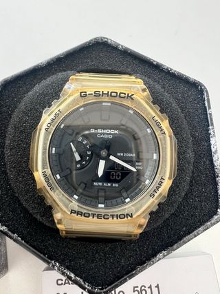Reloj G-SHOCK MG2100 transparente