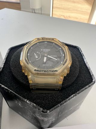Reloj G-SHOCK MG2100 transparente