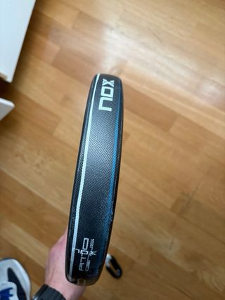 Pala de pádel NOX reparada