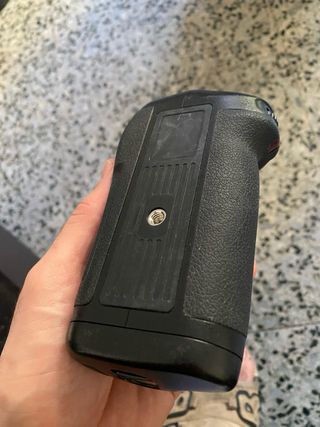 Impugnatura verticale per fotocamere Nikon D800, D800E e D810