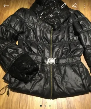 LOTE Cuatro abrigos negros y beige OFERTA