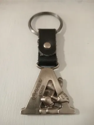 Llavero Disneyland Cuero Letra A Mickey