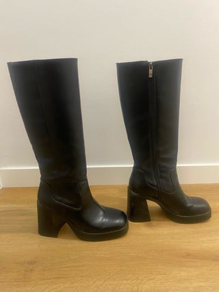 Botas altas negras