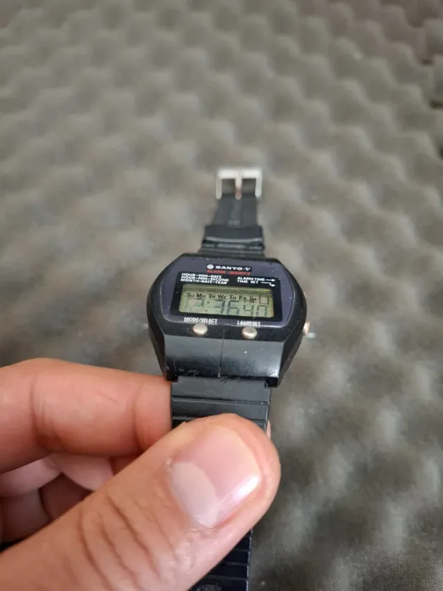 Reloj Sanyo Digital Vintage