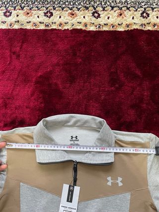 Tuta Under Armour nuova beige/grigia