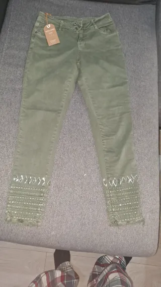 Pantalones elásticos nuevos  talla M