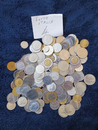 (LOTTO 4) UN KILO DI MONETE IN LIRE ITALIANE