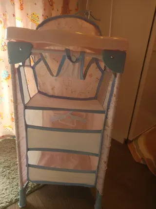 Cuna y cambiador de muñecas GALA de Cuevas